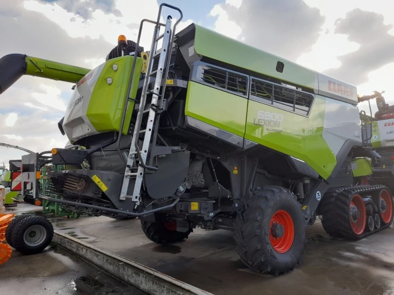 Комбайн Claas Lexion 6800 TT, снимка 3 - Селскостопанска техника - 39262395