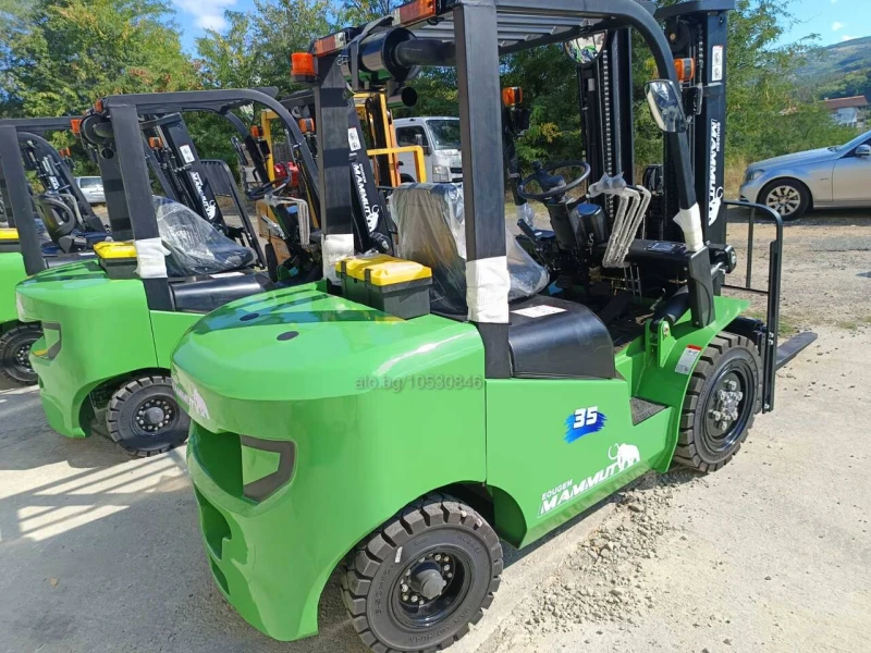 Мотокар Linde ЧИСТО НОВ 3, 5 ТОНА, снимка 7 - Индустриална техника - 53310832