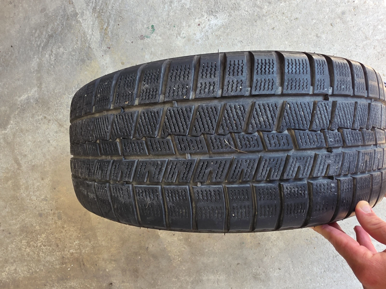 Гуми с джанти Други 225/50R17, снимка 2 - Гуми и джанти - 55615890