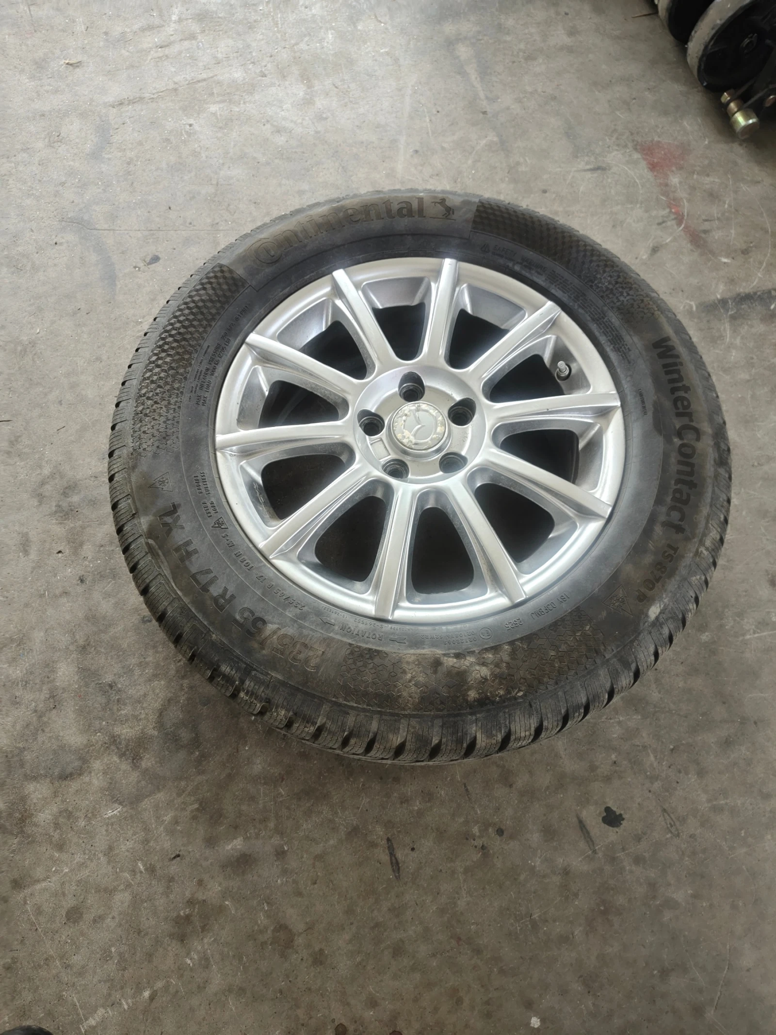 Гуми с джанти Continental 235/65R17