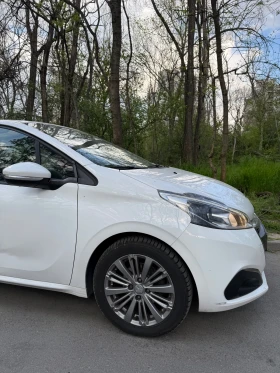 Peugeot 208, снимка 11