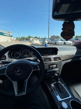 Mercedes-Benz C 300 V6 / Harman Kardon / AMG ОКАЧВАНЕ, снимка 7