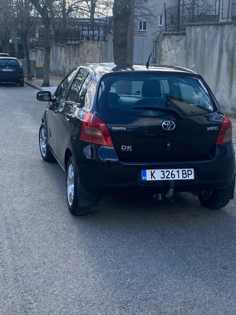 Toyota Yaris, снимка 10 - Автомобили и джипове - 47501459