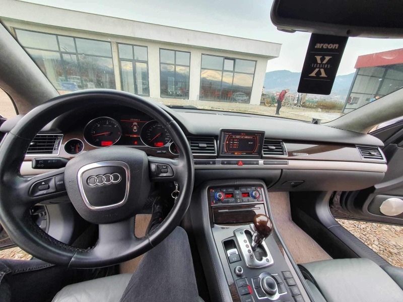 Audi A8 4.2TDI, снимка 11 - Автомобили и джипове - 45325439