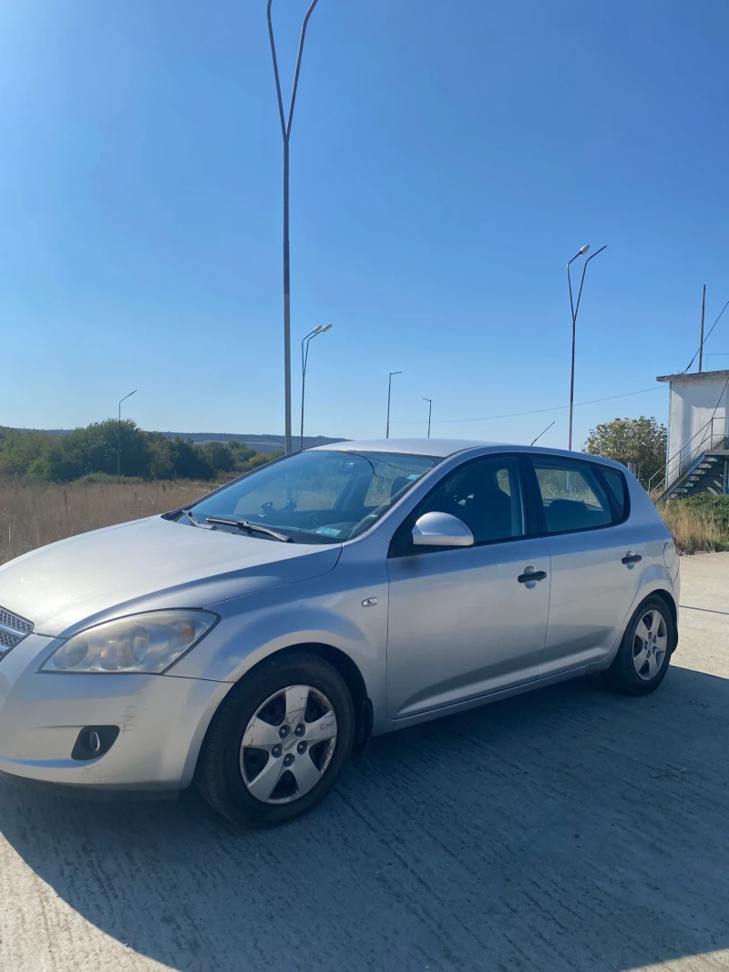 Kia Ceed 1.4 газ/бензин, снимка 2 - Автомобили и джипове - 48751179