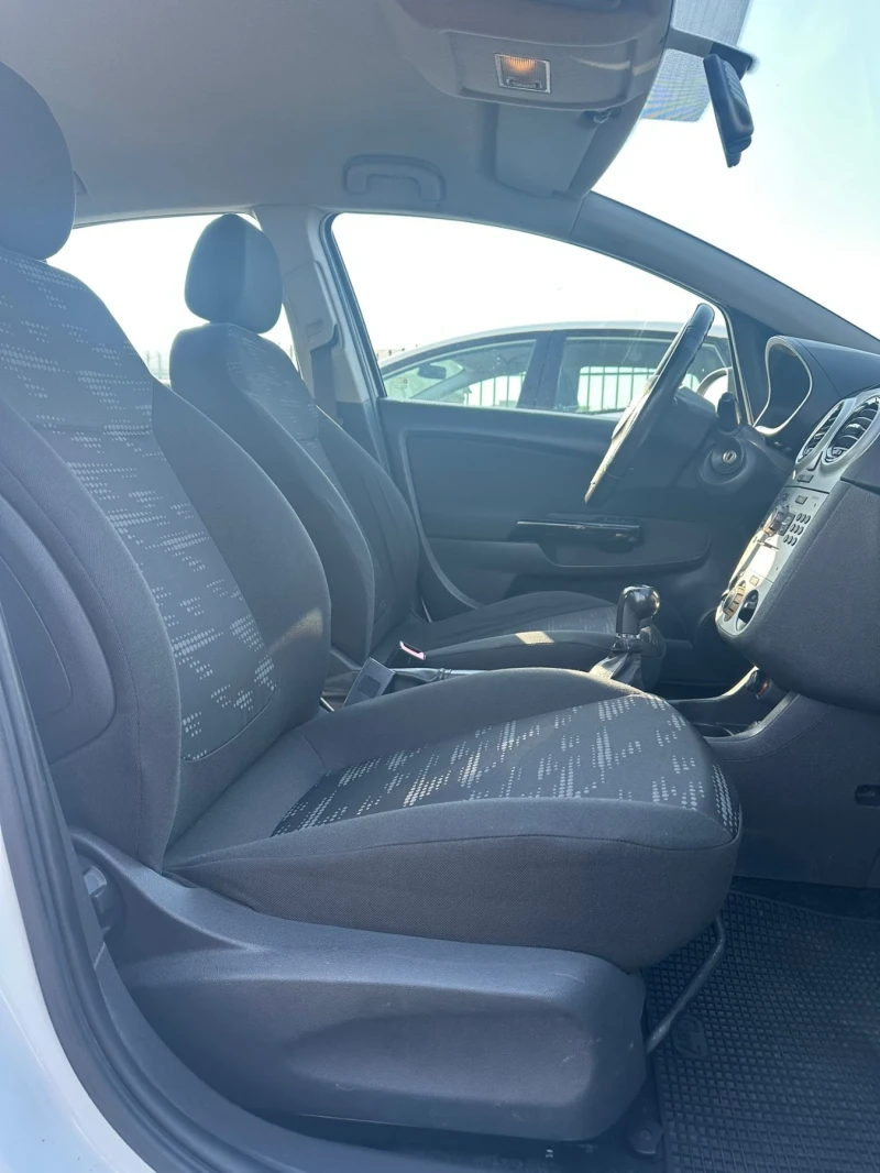 Opel Corsa 1, 3cdti, снимка 12 - Автомобили и джипове - 51112990