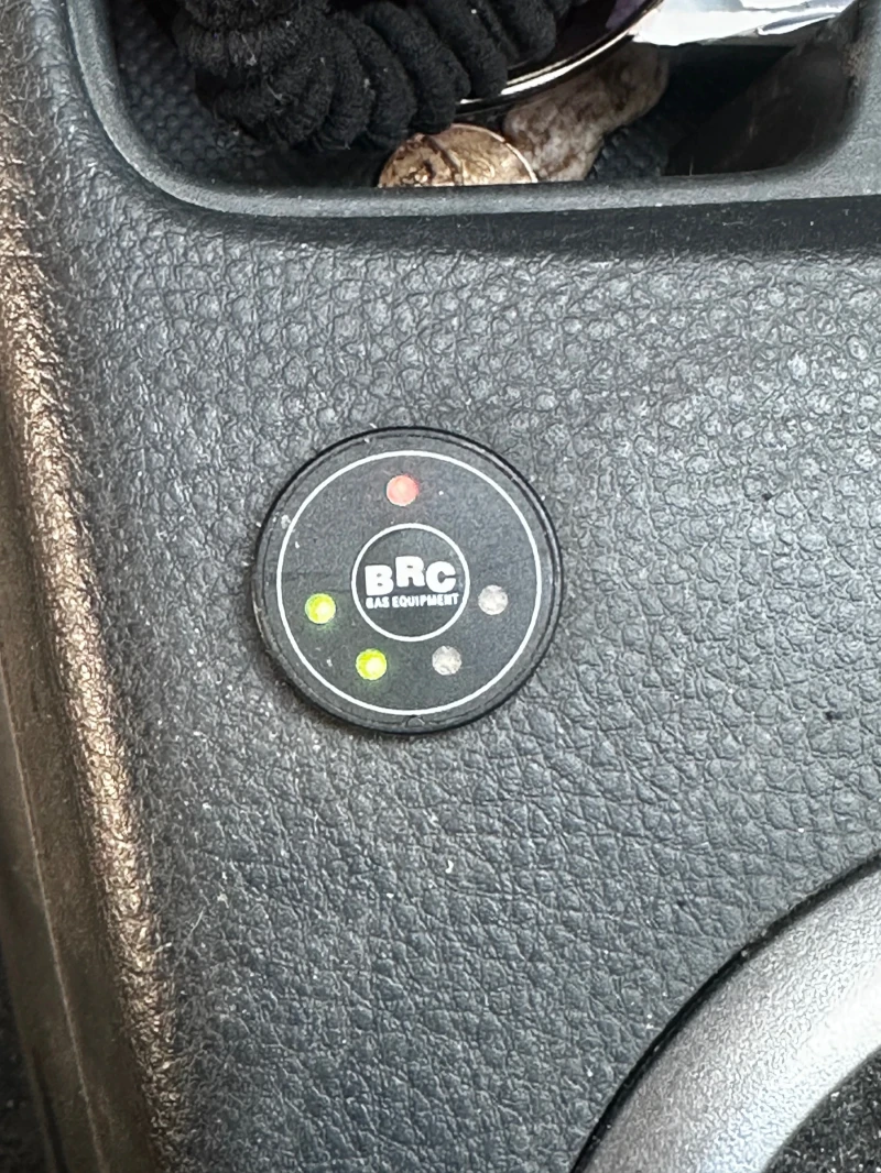 Suzuki SX4 Газ/бензин 4х4, снимка 10 - Автомобили и джипове - 52445819