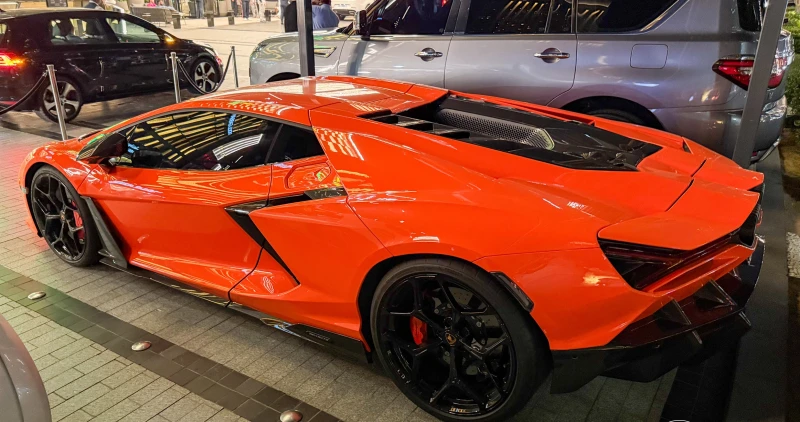 Lamborghini Revuelto 6.5 V12 HPEV 4WD, снимка 2 - Автомобили и джипове - 51456005