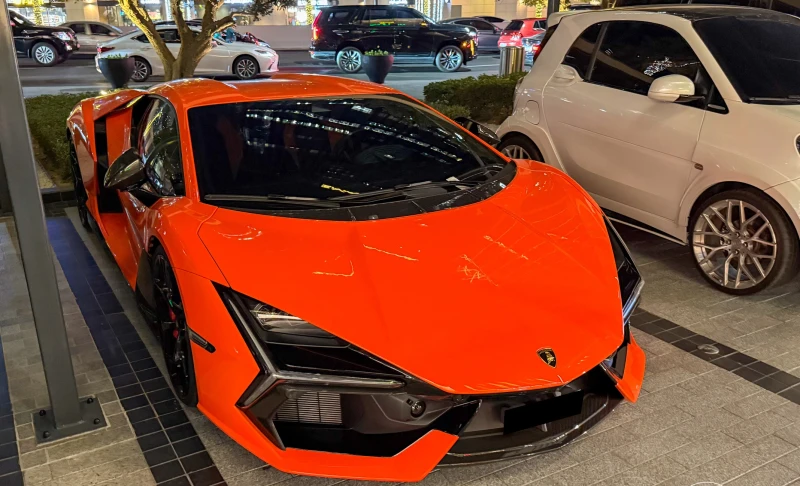 Lamborghini Revuelto 6.5 V12 HPEV 4WD