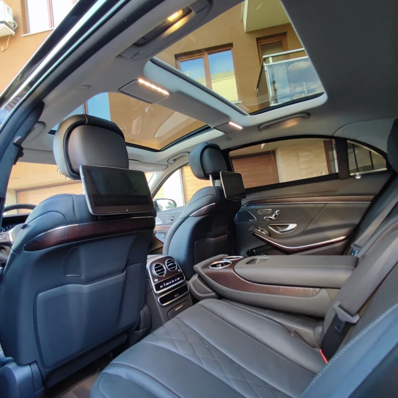 Mercedes-Benz S 560 4MATIK* AMG* LONG* PANORAMA* BURMESTER* 3XTV* FULL, снимка 13 - Автомобили и джипове - 52309880