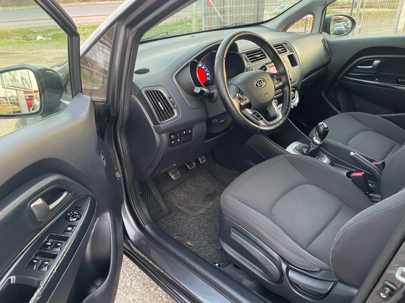 Kia Rio 1.4 CRDI.90K, снимка 9 - Автомобили и джипове - 52890258
