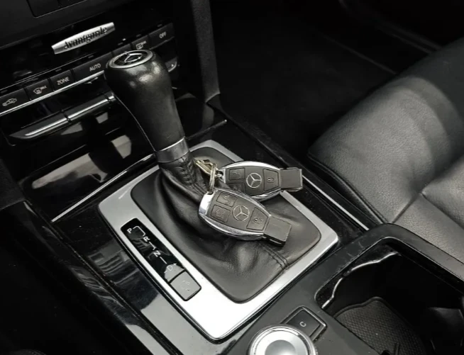 Mercedes-Benz E 220 Avantgarde - изображение 9