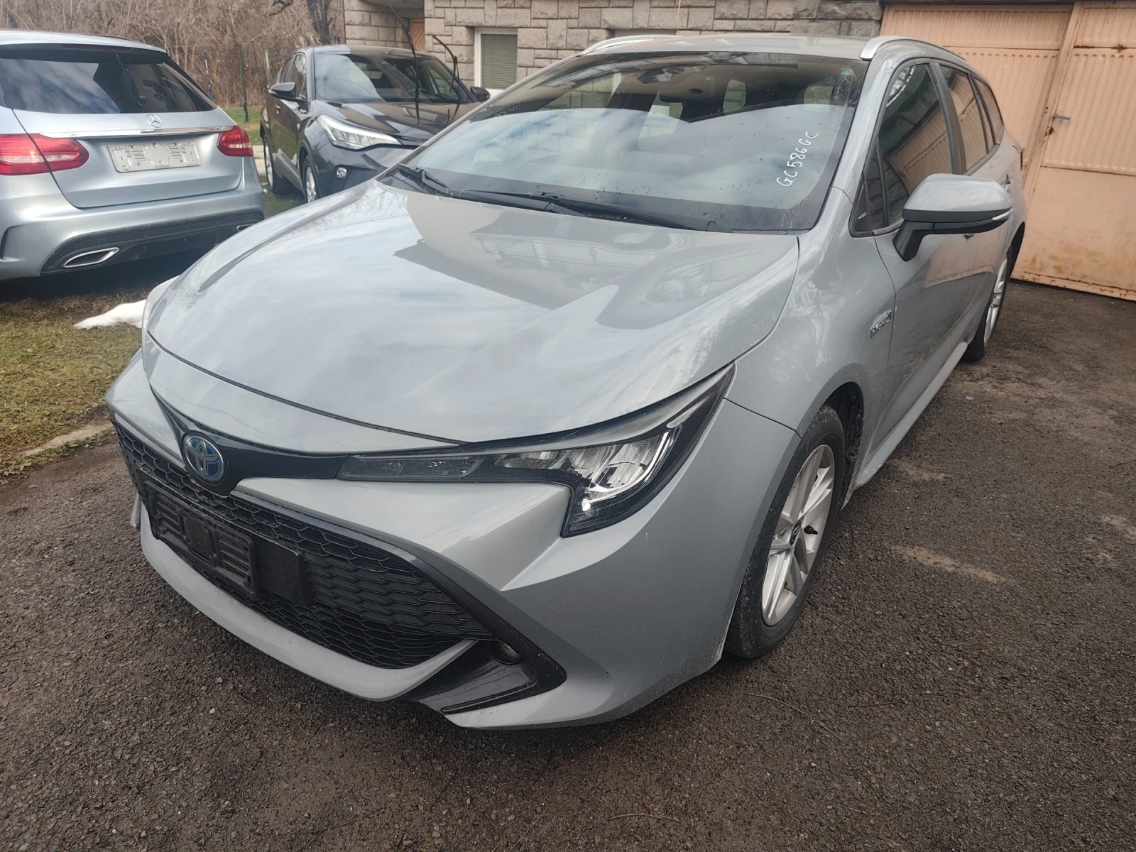 Toyota Corolla 1.8 Хибрид Комби Euro 6D, снимка 1