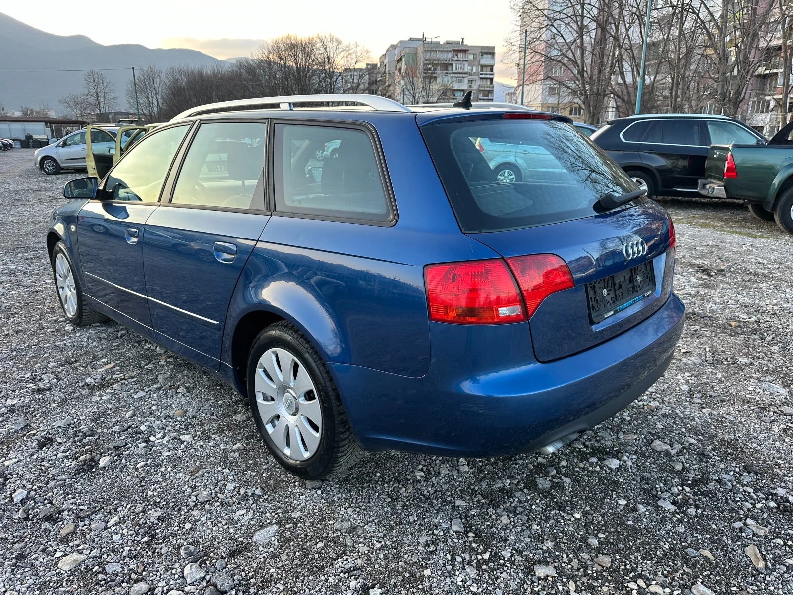 Audi A4 2.0TDI 140kc - изображение 5