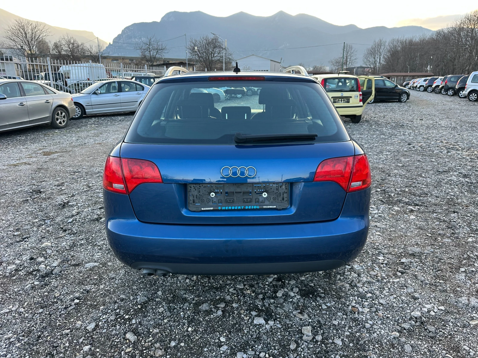 Audi A4 2.0TDI 140kc - изображение 4