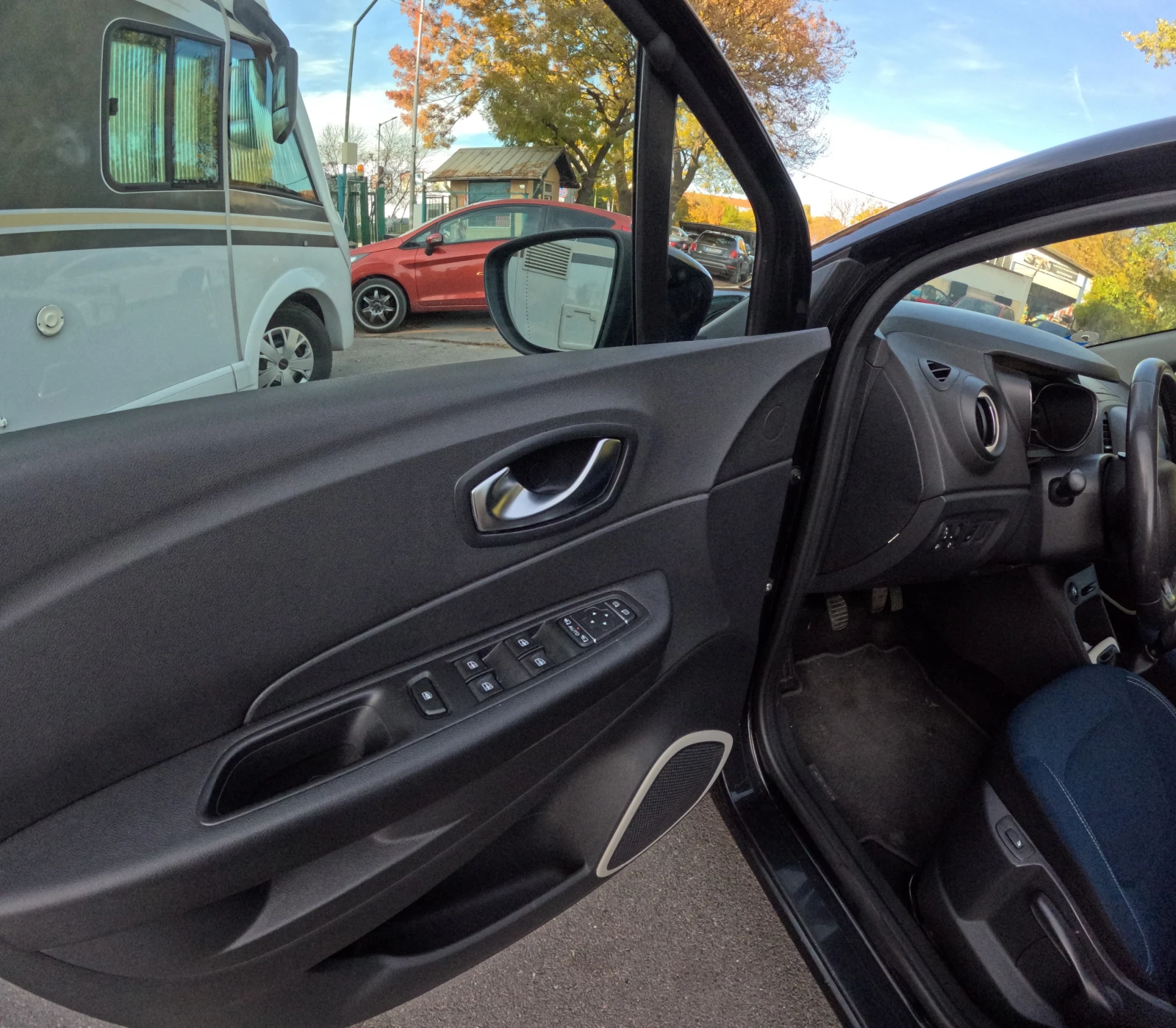 Renault Captur  - изображение 9