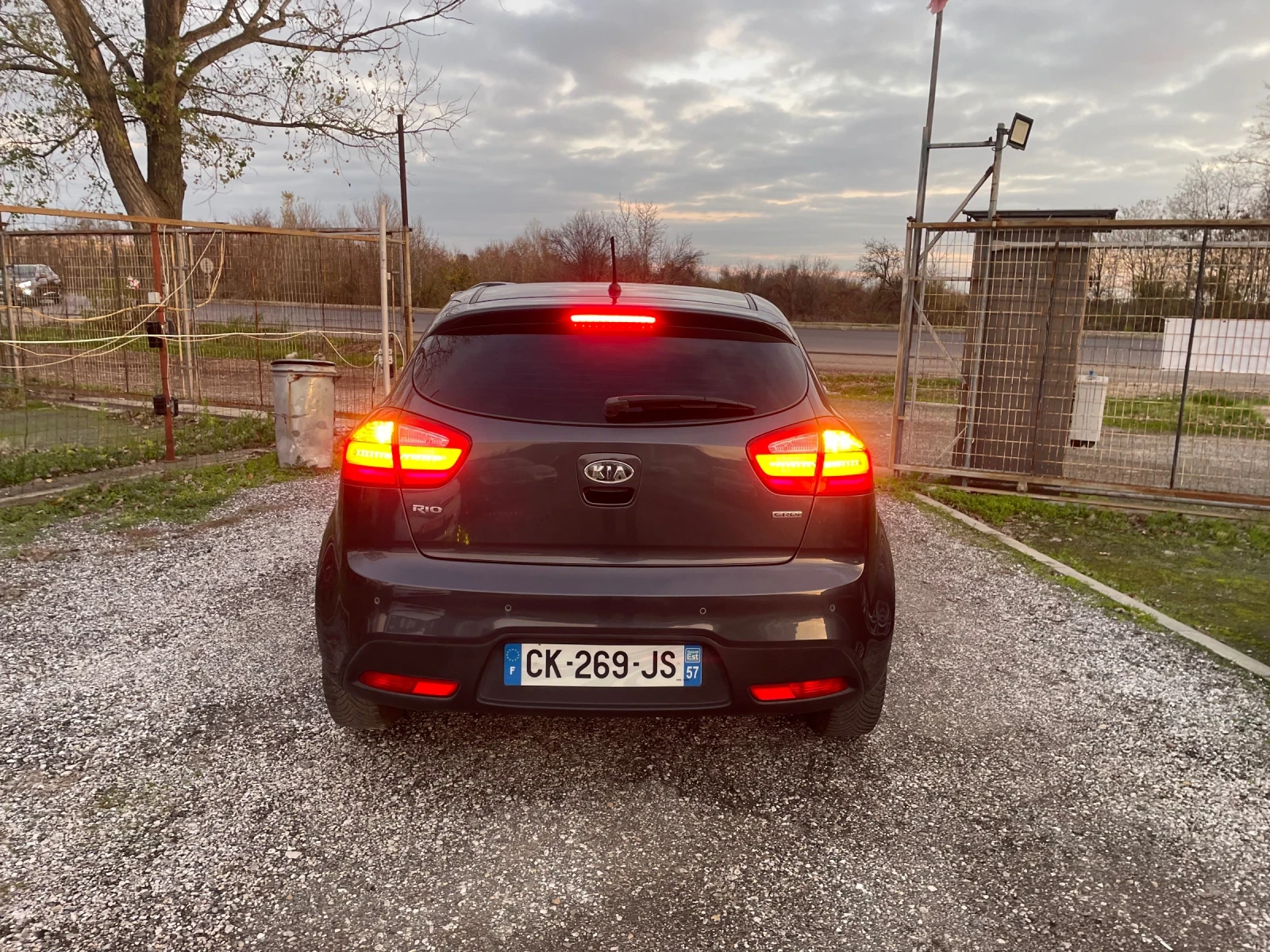 Kia Rio 1.4 CRDI.90K - изображение 4