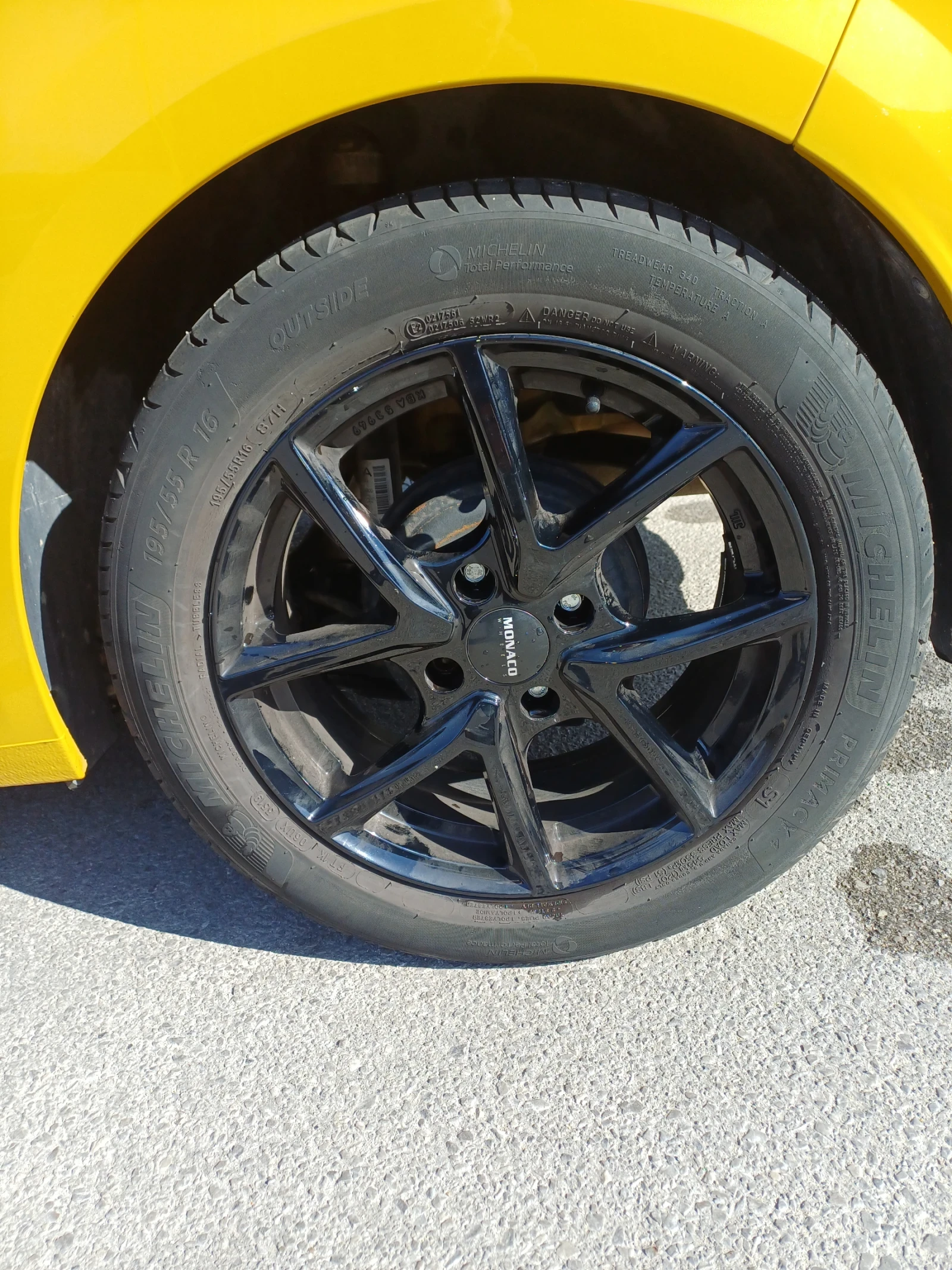 Peugeot 208, снимка 8 - Автомобили и джипове - 53838934