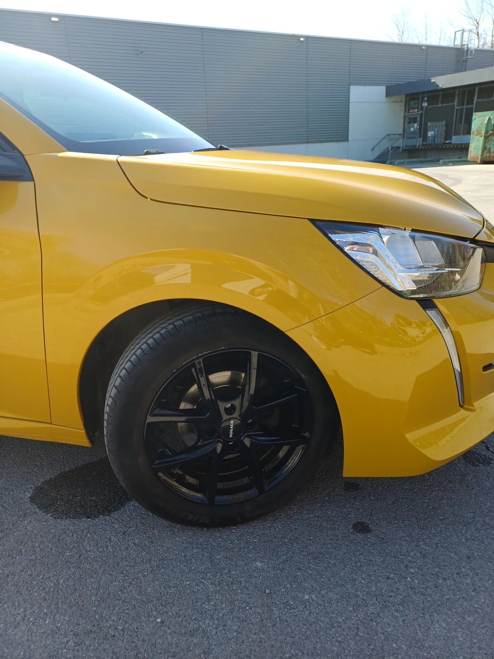 Peugeot 208, снимка 6 - Автомобили и джипове - 53838934