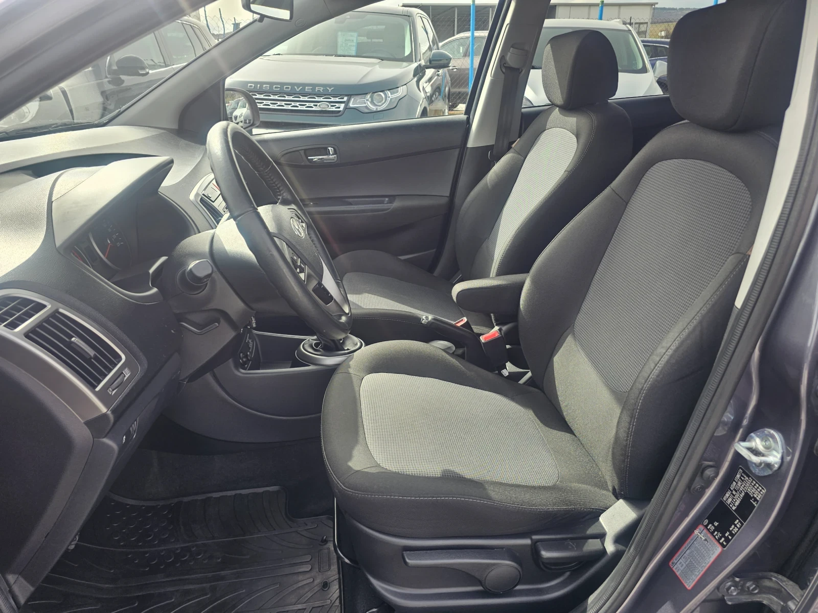 Hyundai I20 1.4 crdi evro5B , снимка 9 - Автомобили и джипове - 53903541