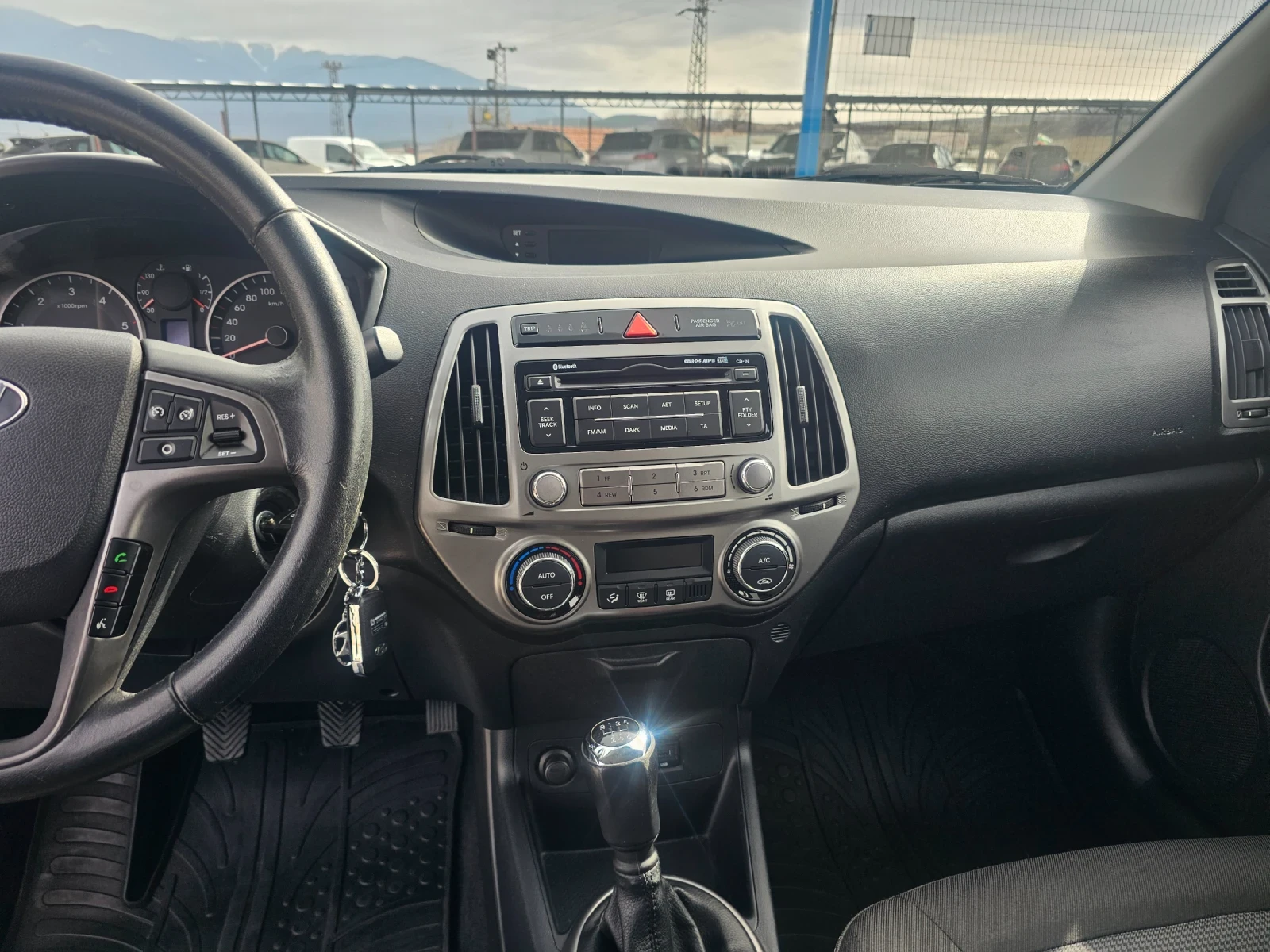 Hyundai I20 1.4 crdi evro5B , снимка 11 - Автомобили и джипове - 53903541