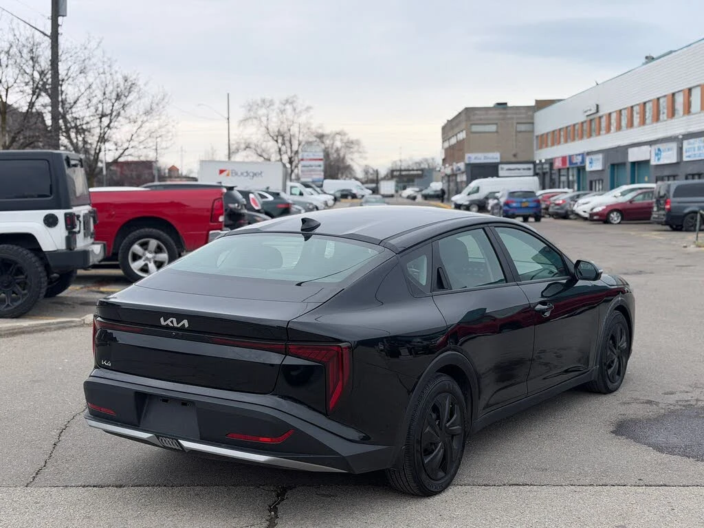 Kia K4 КАМЕРА* ПОДГРЕВ* ДИСТРОНИК* СЛЕД НА ЛЕНТИ* , снимка 4 - Автомобили и джипове - 54069618