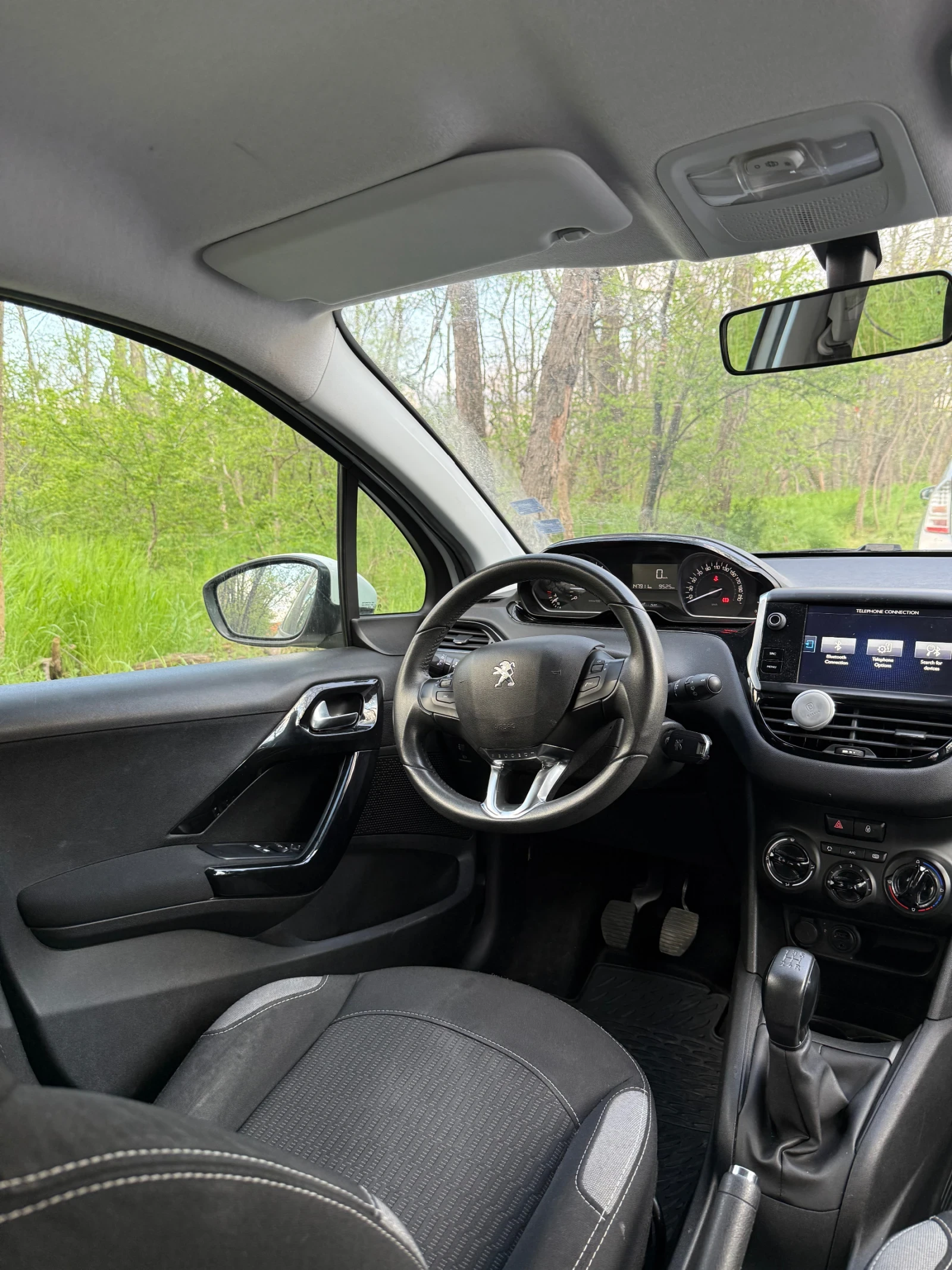 Peugeot 208, снимка 2 - Автомобили и джипове - 54239375