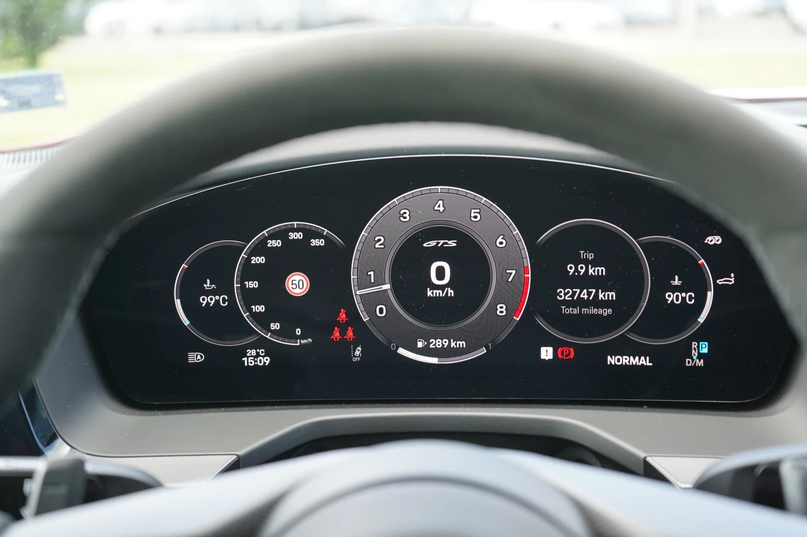 Porsche Panamera GTS* 4.0 V8* BOSE* PANO* SPORT CHRONO* EXCLUSIVE, снимка 11 - Автомобили и джипове - 54679972