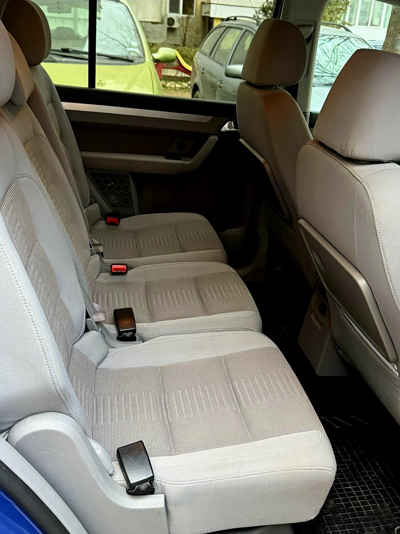 VW Touran 1.9, снимка 7 - Автомобили и джипове - 54779123