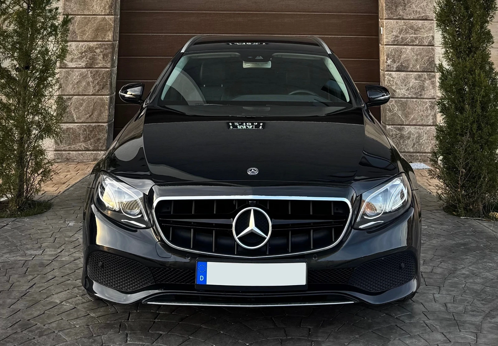 Mercedes-Benz E 220 9-G Multibeam Led Swarovski DynamicSelect 194к.с., снимка 3 - Автомобили и джипове - 54801533