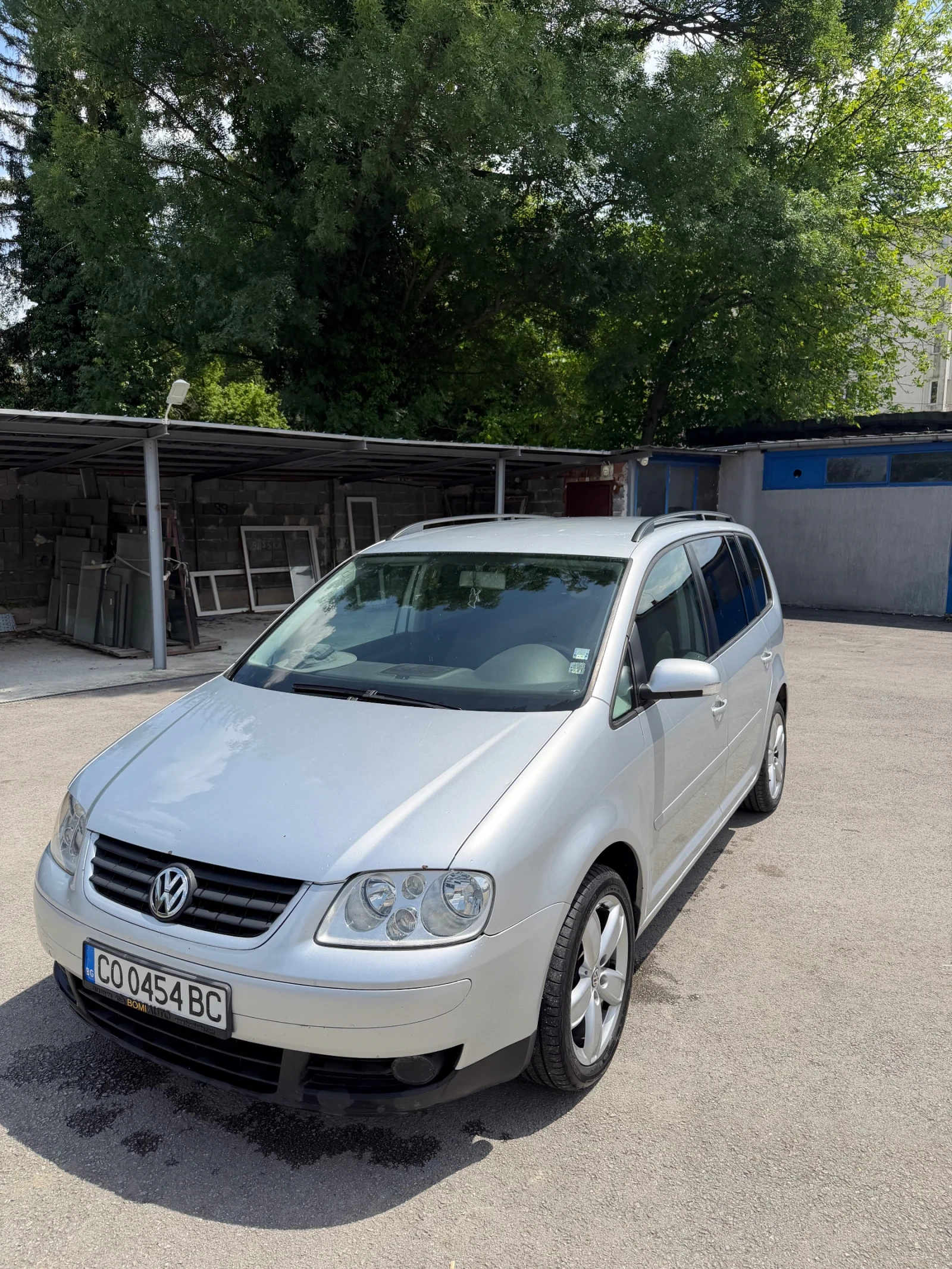 VW Touran, снимка 3 - Автомобили и джипове - 54822306