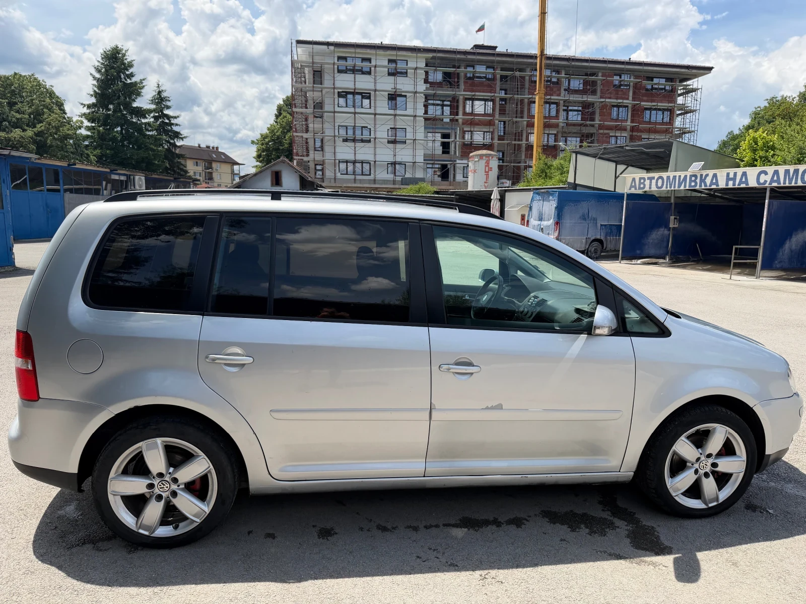 VW Touran, снимка 5 - Автомобили и джипове - 54822306