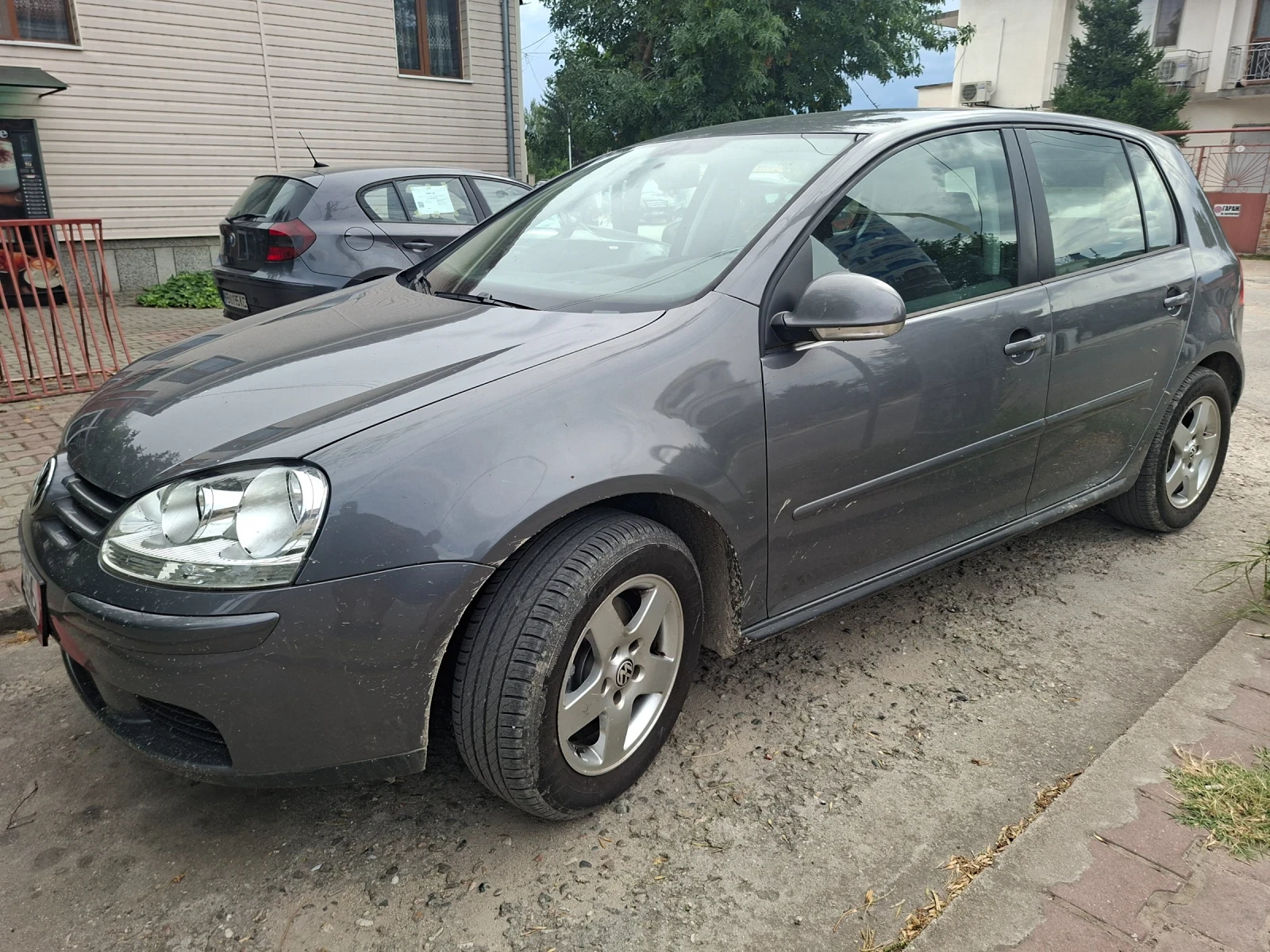VW Golf 1.9tdi-90кс-2009-КЛИМАТРОНИК, снимка 2 - Автомобили и джипове - 55424375
