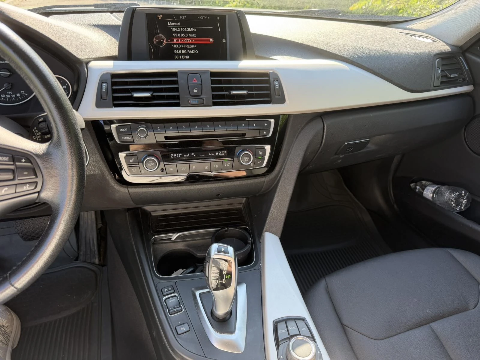 BMW 320 I, снимка 8 - Автомобили и джипове - 55594458