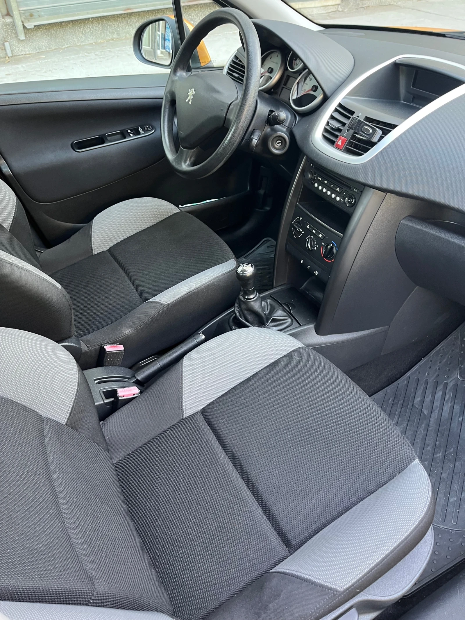 Peugeot 207 ������ | Mobile.bg � ����������� 12