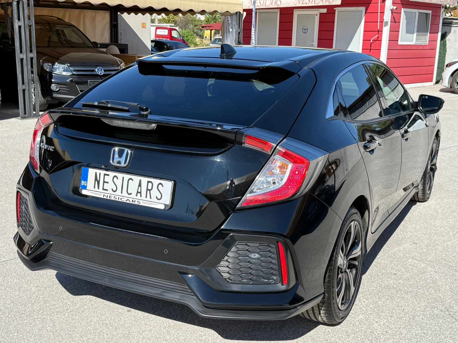 Honda Civic 1.0 VTEC TURBO 100% РЕАЛНИ КИЛОМЕТРИ - ДОКАЗУЕМИ !, снимка 5 - Автомобили и джипове - 56130501