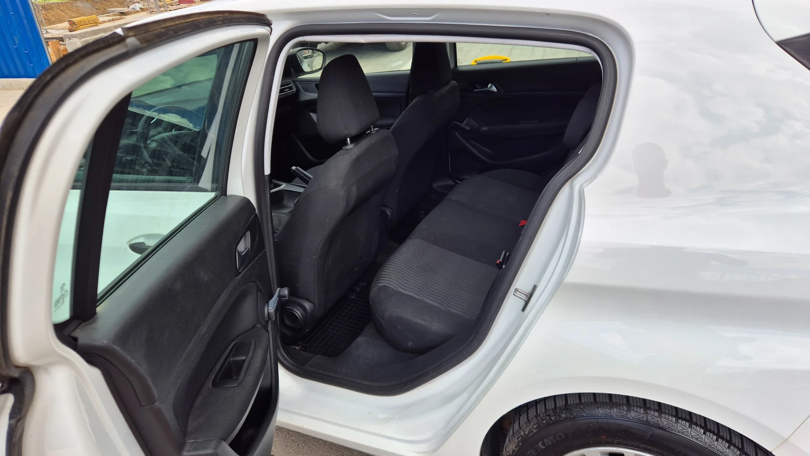 Peugeot 308 1.2, снимка 12 - Автомобили и джипове - 56226575