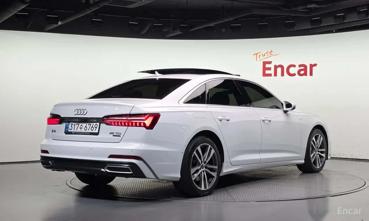 Audi A6 / ДИСТРОНИК / ХЕД-ЪП / 360 / ОБДУХВАНЕ, снимка 2 - Автомобили и джипове - 56431441