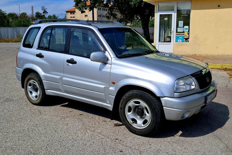 Suzuki Grand vitara 2.0 128кс, снимка 8 - Автомобили и джипове - 47274752