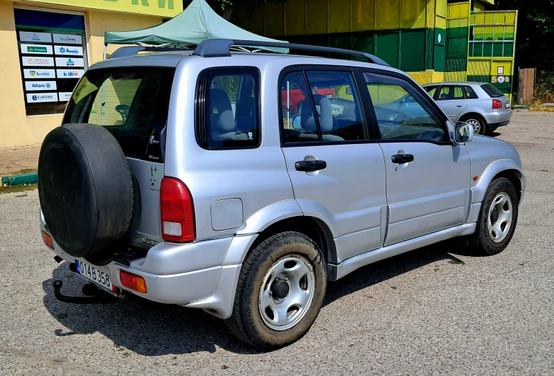 Suzuki Grand vitara 2.0 128кс, снимка 7 - Автомобили и джипове - 47274752