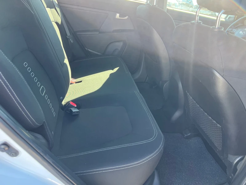 Kia Sportage 1.7 CRDI, снимка 13 - Автомобили и джипове - 51532278