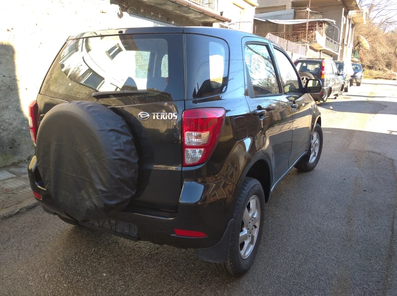 Daihatsu Terios 1.5 i, снимка 5 - Автомобили и джипове - 53035997