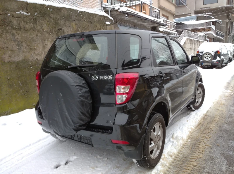 Daihatsu Terios 1.5 i, снимка 12 - Автомобили и джипове - 53035997