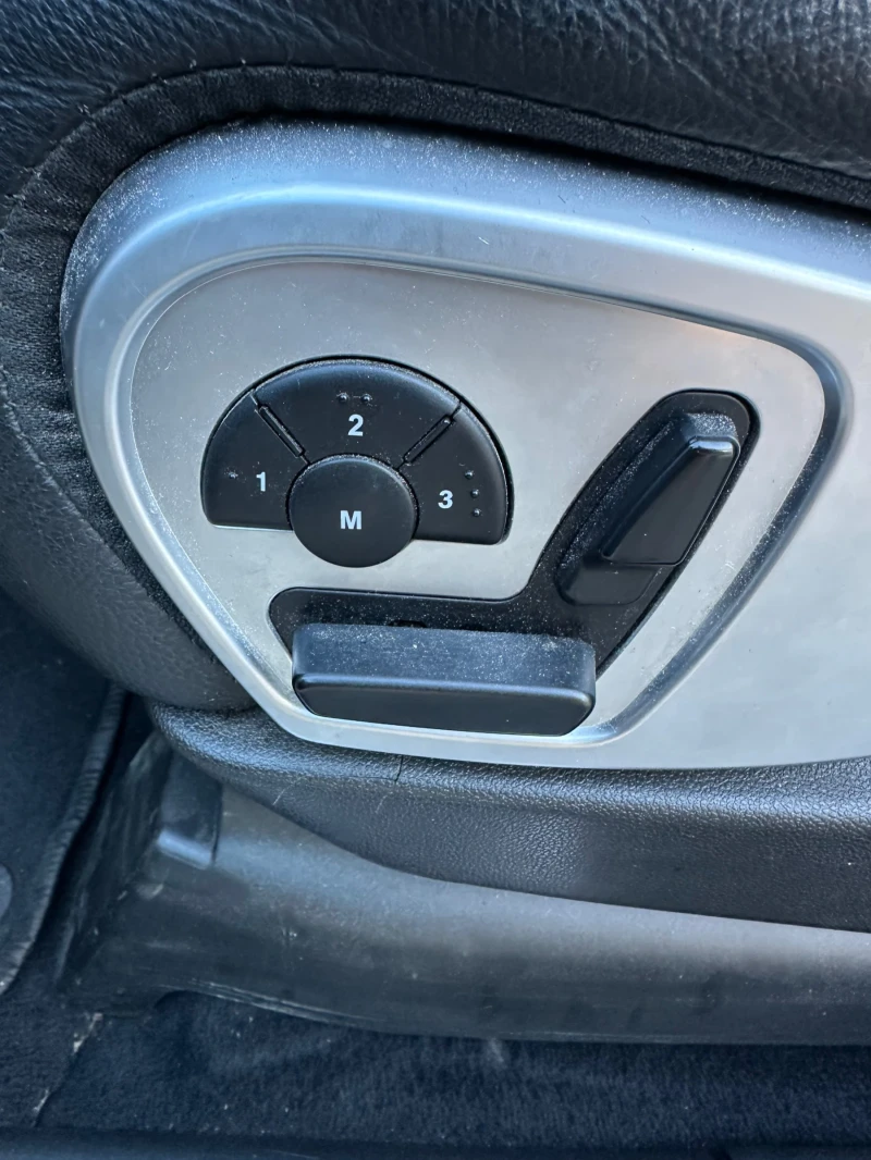 Mercedes-Benz ML ML 500, V8, 7G-TRONIC, АГУ, снимка 11 - Автомобили и джипове - 53078281