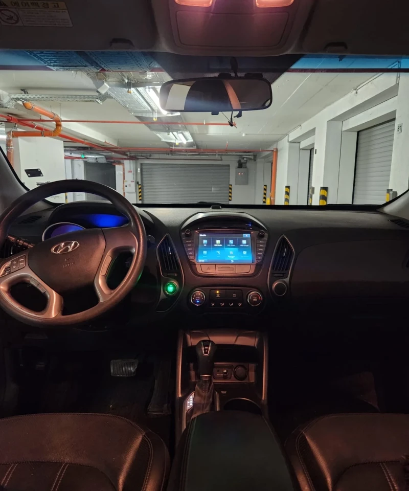 Hyundai Tucson, снимка 9 - Автомобили и джипове - 53249425