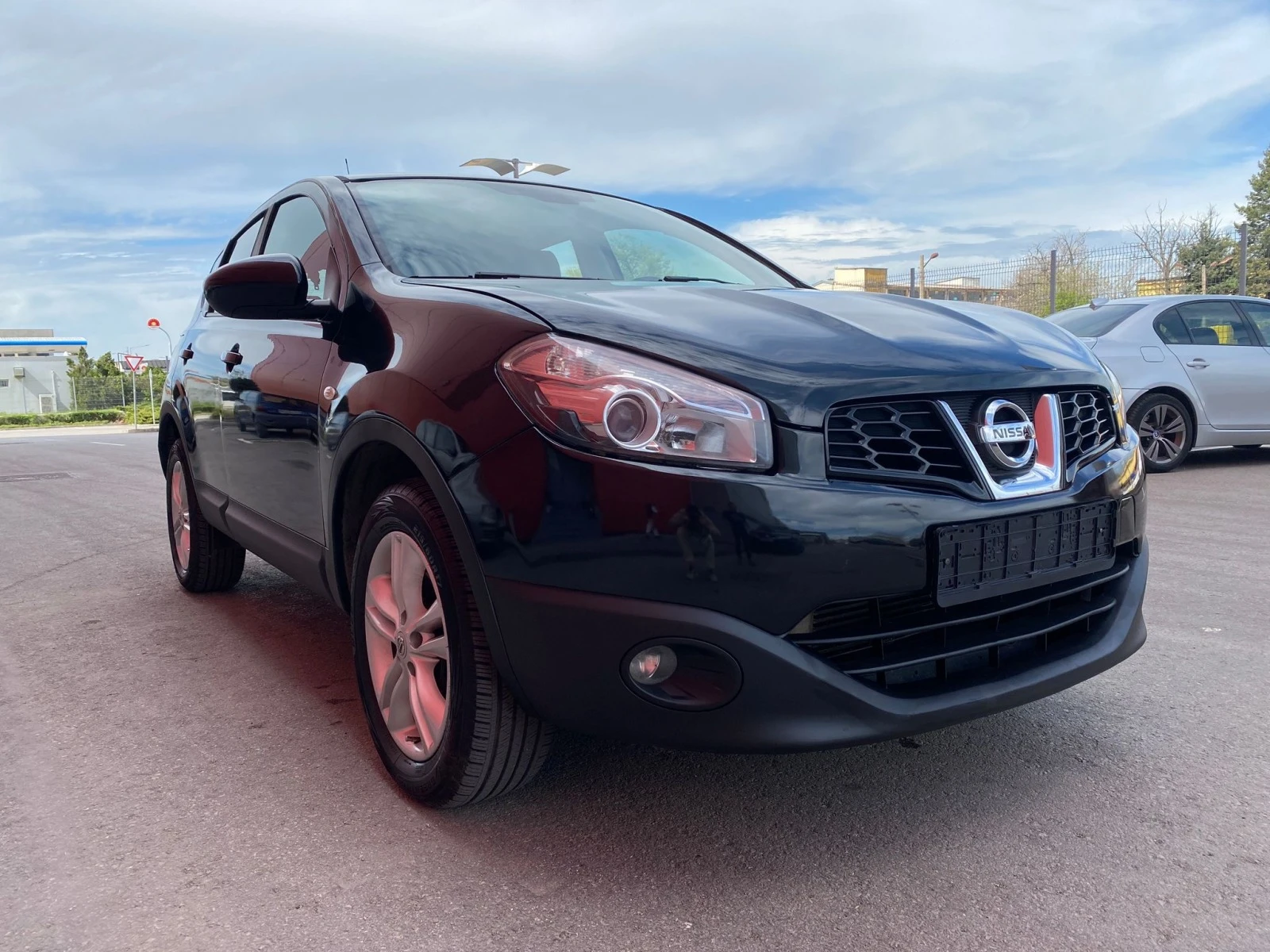 Nissan Qashqai 2.0 DCI-150 к.с. 4х4 - изображение 3