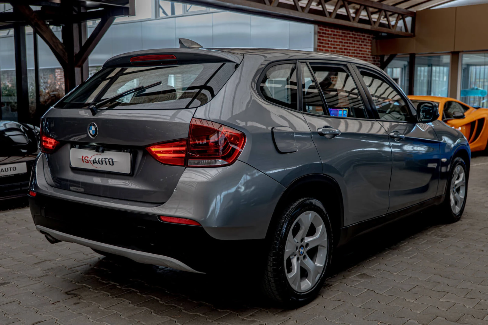 BMW X1 S18d/Xenon/Android/Климатроник/Автомат - изображение 6