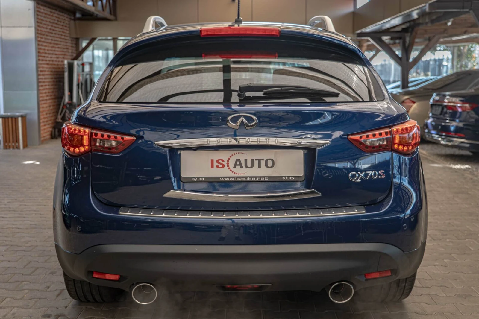 Infiniti QX70 S/Bose/Обдухване/Distronic/Lane Assist/Камера 360 - изображение 4