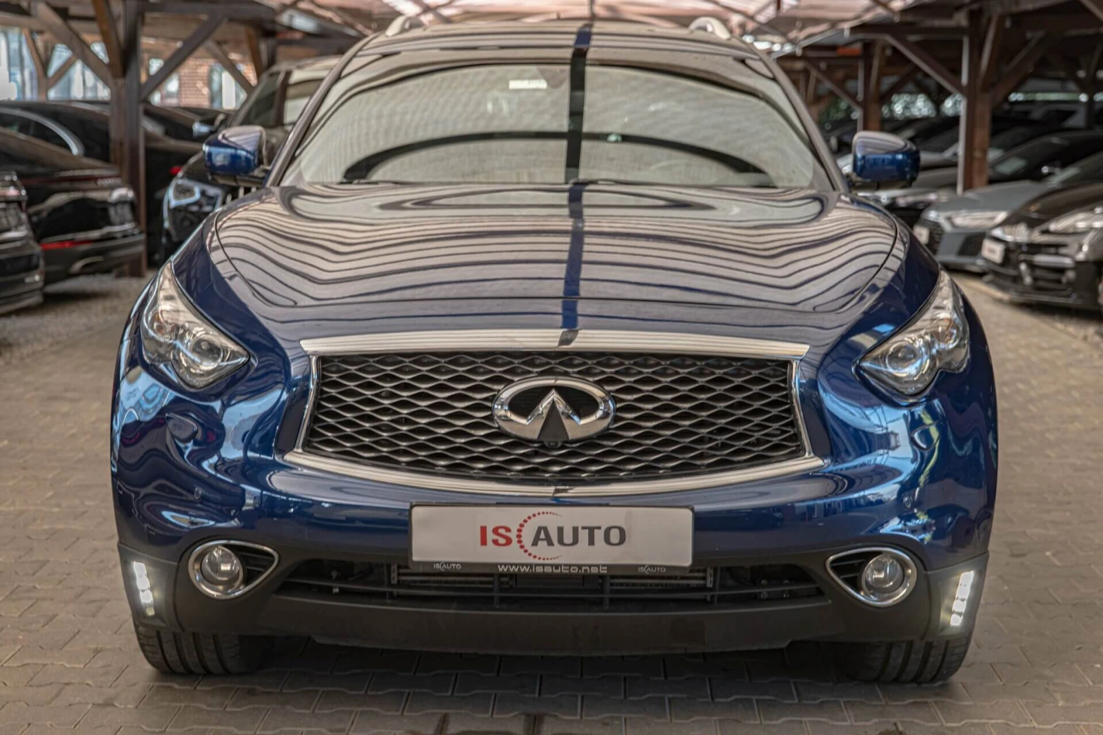 Infiniti QX70 S/Bose//Distronic/Lane Assist/ 360 | Mobile.bg   2