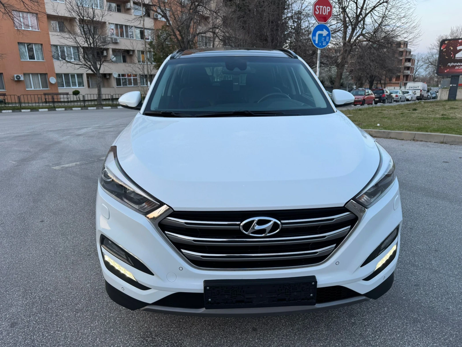 Hyundai Tucson 2.0CRDI :: 4x4 :: VERTEX , снимка 2 - Автомобили и джипове - 53989537